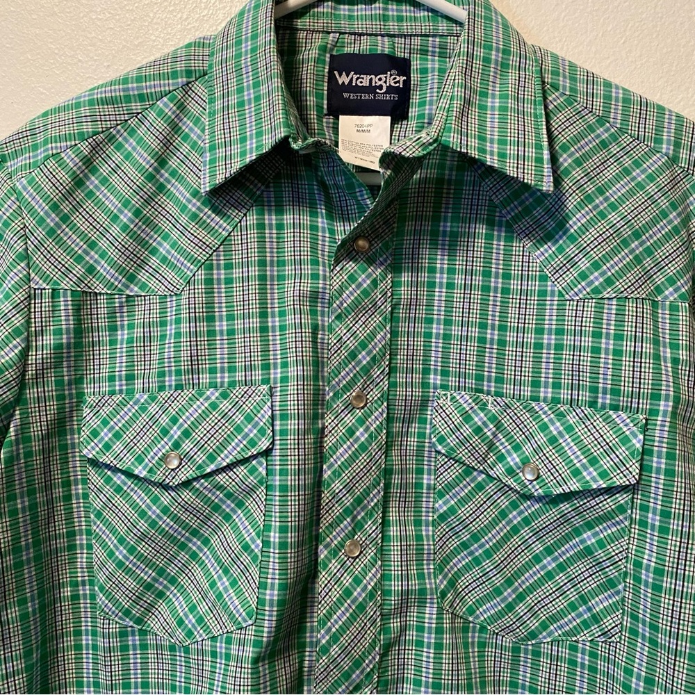 Vintage Wrangler‎ Western Shirt Mens Medium Green Plaid Pearl Snap Lightweight